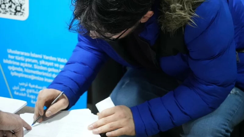 Sağlık, Eğitim ve Geçim: Türkiye’deki İhtiyaç Sahiplerini ve Mültecileri Destekliyoruz